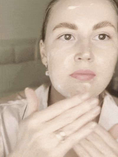 <strong>Seal</strong> with MegBright Moisturizer
